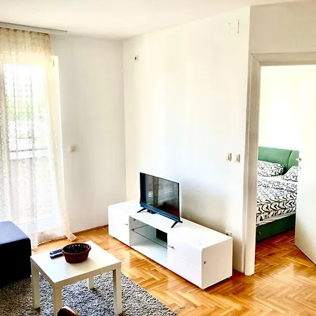 Apartment 4-you 4 *