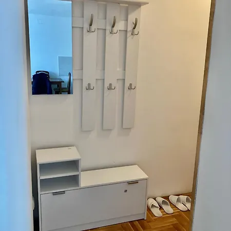 4-you 4 * Belgrado